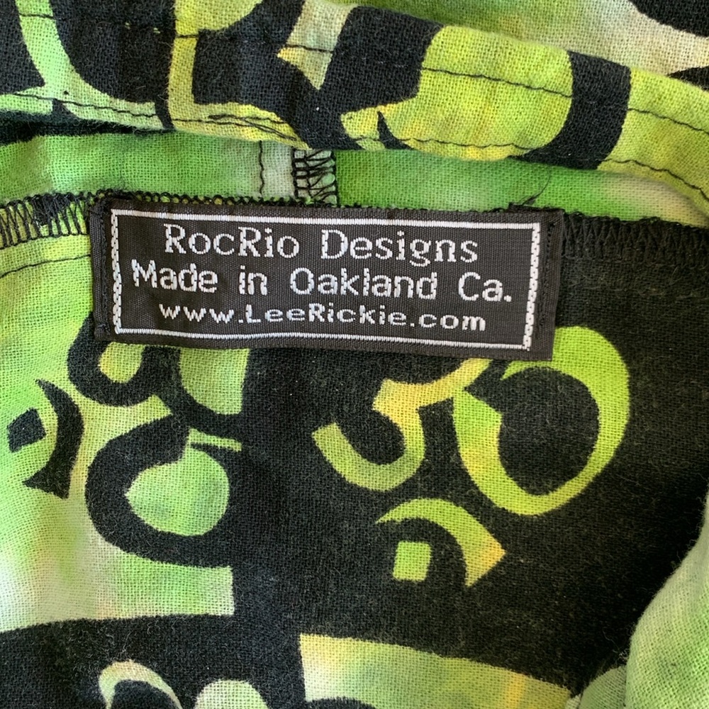 Roc Rio Designs Kimono with hood by Lee Rickie.  OS. - Picture 4 of 9